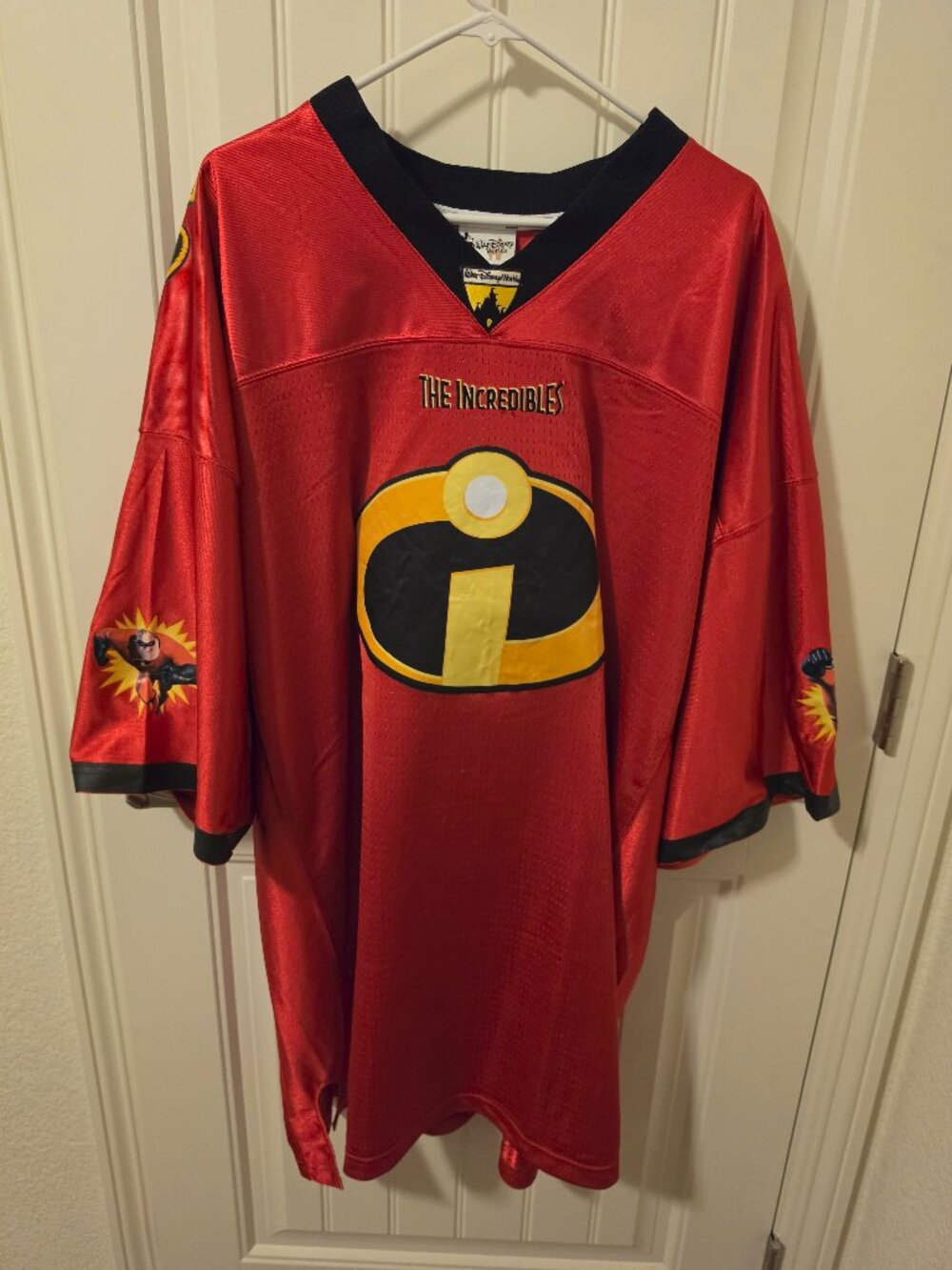 Classic Walt Disney World The Incredibles Oversized Jersey, XXL, 2XL